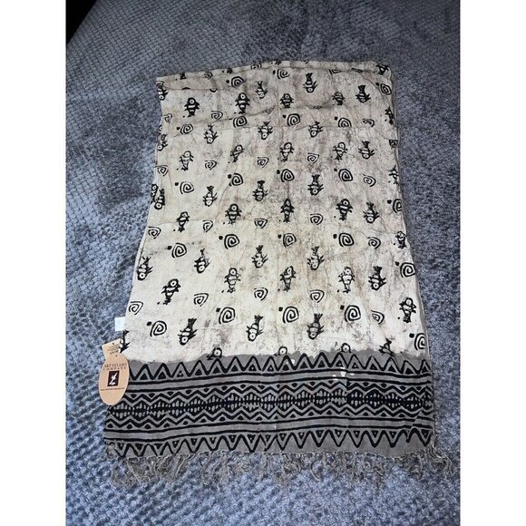 NWT ART STUDIO COMPANY Fish Design Gray Viscose Fringe Scarf - Picture 5 of 9